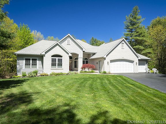 2nd image of 16590 Pine Island Dr