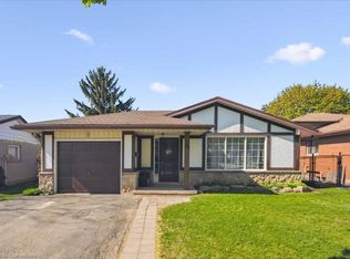 31 Settlers Dr, Kitchener, ON N2E2L7
