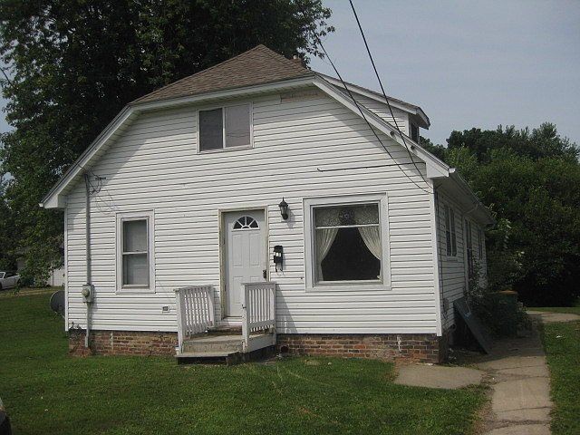 1st image of 916 S Vermillion St