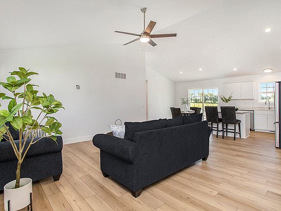 4th image of 9150 Cottage Xing #23