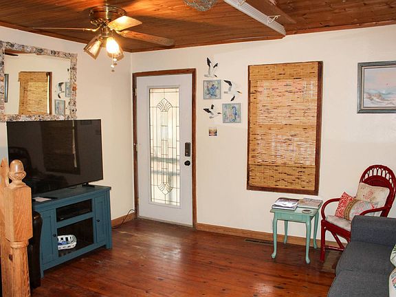 3rd image of 121455 S 4093rd Rd