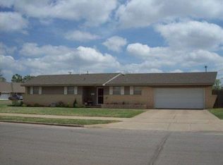 1820 N Flamingo Ln, Altus, OK 73521