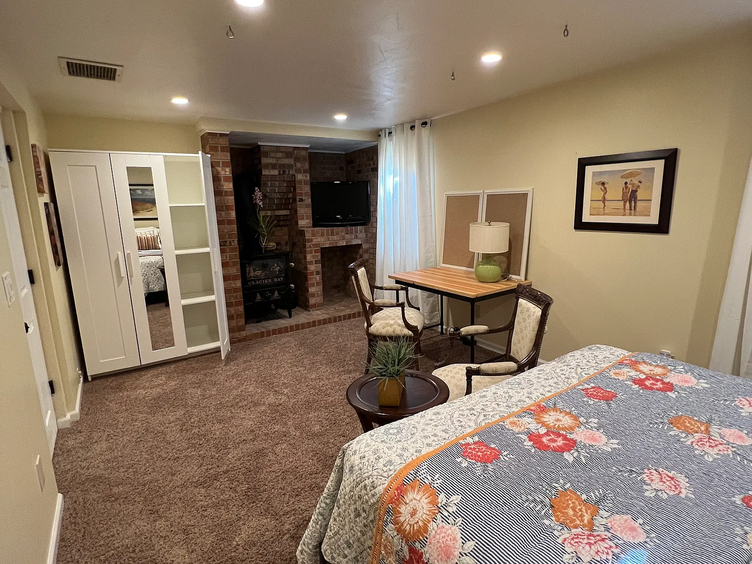 5 bed, 2782 sqft, $1,250 — Photo 2