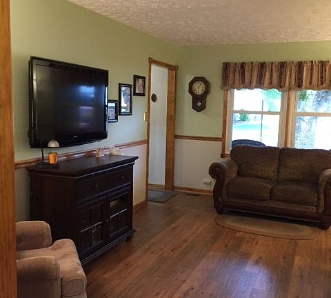 4th image of 2255 Premier St