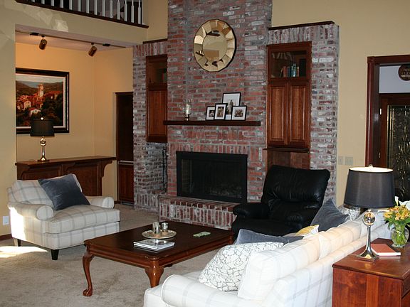 4th image of 27225 E El Macero Dr