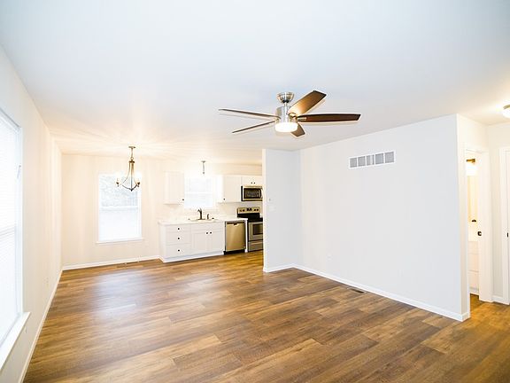 4th image of 5410 Deer Valley Dr APT D