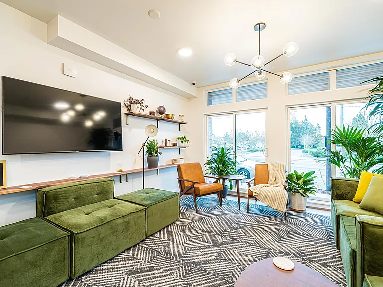 Freya Apartments - Private Studios + Social Connection — Photo 5