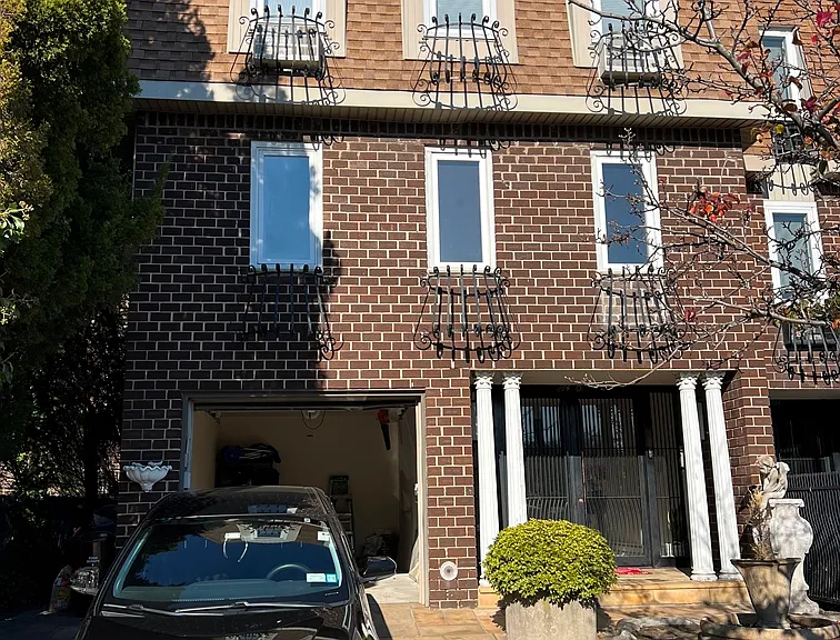 214-01 Waters Edge Dr #3 — Photo 1