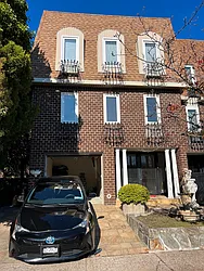 214-01 Waters Edge Drive, #3