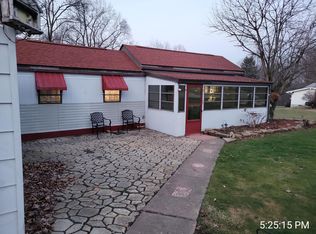 194 Douglass Rd, Beaver Falls, PA 15010