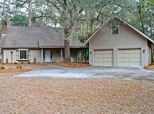 6 Hunting Ln, Savannah, GA 31411