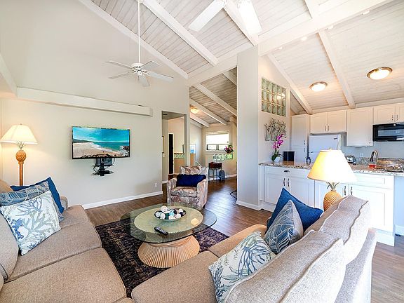 3rd image of 10 Wailea Ekolu Pl #Id1246411p