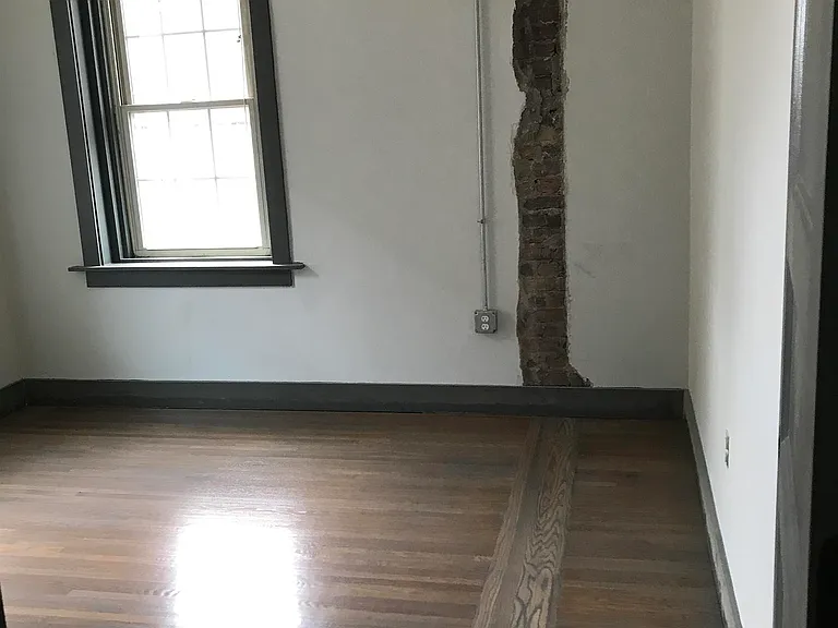 2616 Short Vine — Photo 26