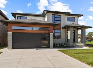 2469 Partington Ave, Windsor, ON N9E 3A8