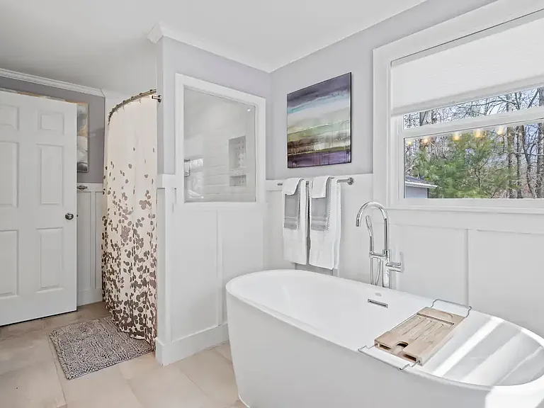 217 Fernstone Rd — Photo 24