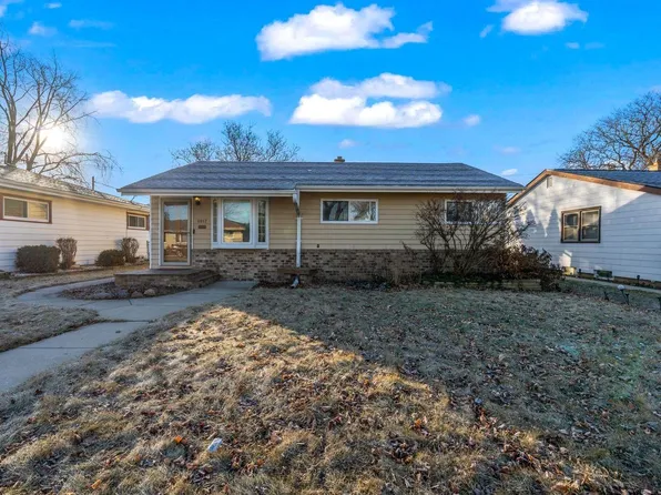 8817 West Lawrence AVENUE, Milwaukee, WI 53225