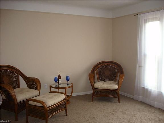3rd image of 29420 Green Dr