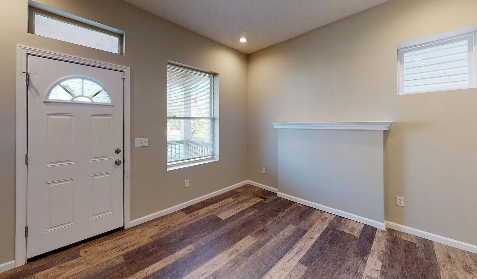 3 bed, 3.0 bath, $1,915 — Photo 1