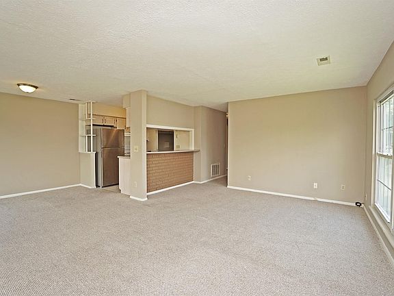 5th image of 60 Sunnyside Dr #20