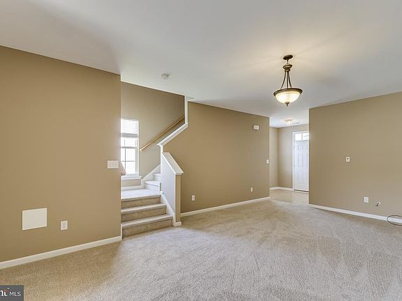 4th image of 409 Wilmore Dr