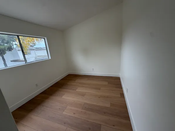 9801 Genesee Ave, San Diego, CA 92121