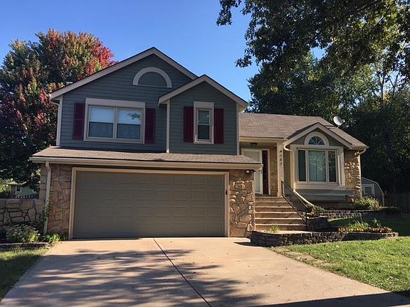 2nd image of 4107 NW Caramel Ct