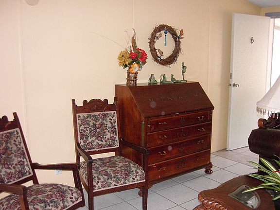 2nd image of 1712 Dawn Heights Dr