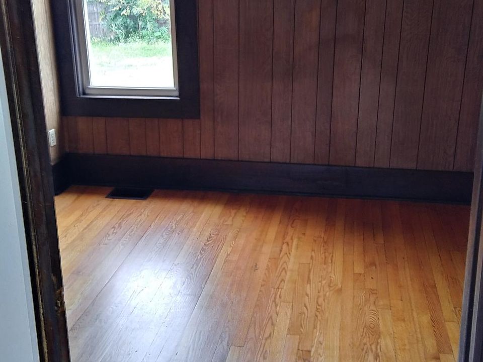 2nd image of 49 1/2 Kilton St #1
