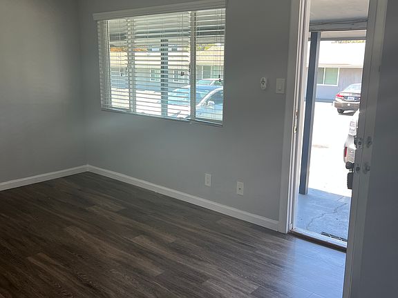 4th image of 3010 Glendora St APT 14