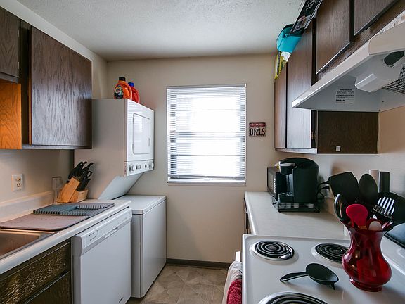 2nd image of 1417-1419 Leavenworth St #11297673