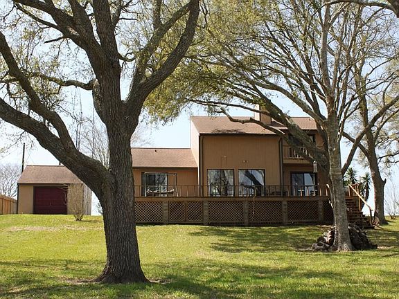 3rd image of 331 County Road 416