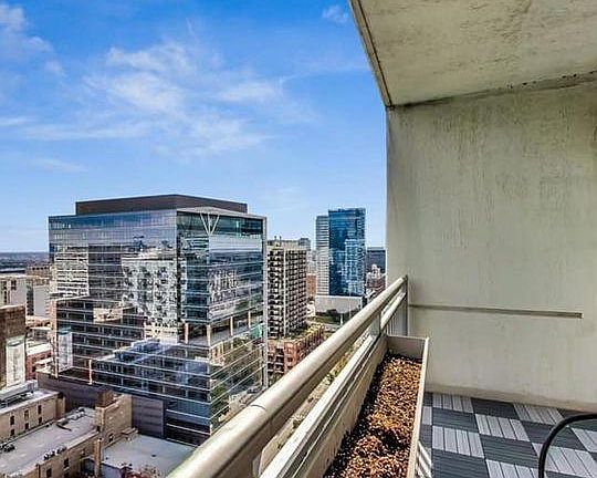 5th image of 125 S Jefferson St #2109