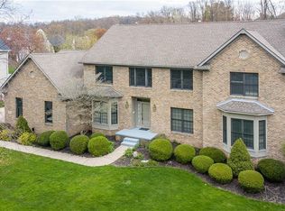 4864 Staffordshire Court Cir NW, Canton, OH
