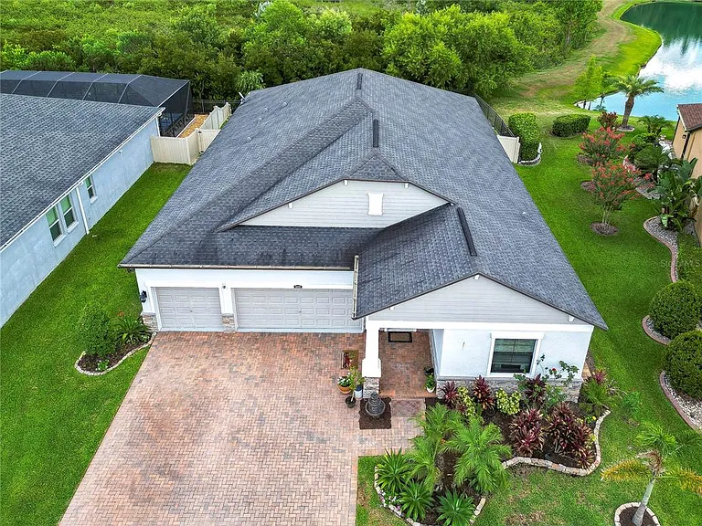 31470 Fairhill Dr — Photo 2