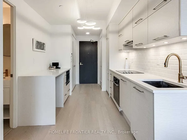 106 Dovercourt Rd #517 — Photo 5