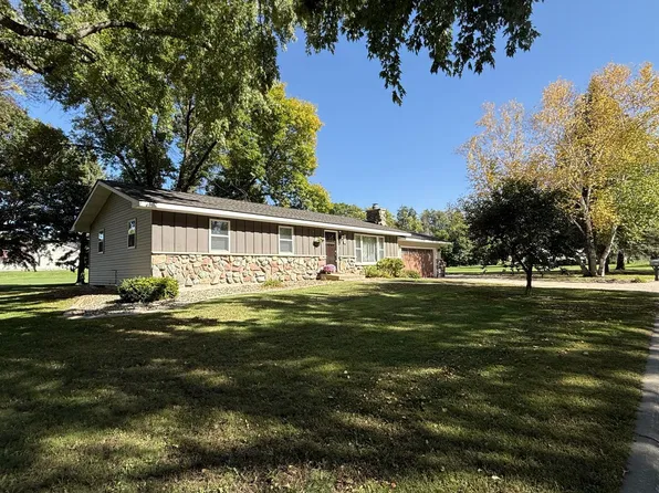 112 Orchard Cir, Montevideo, MN 56265