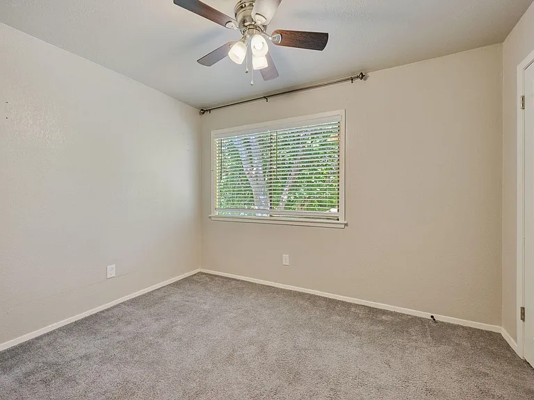 3345 Lodgepole Cir — Photo 10
