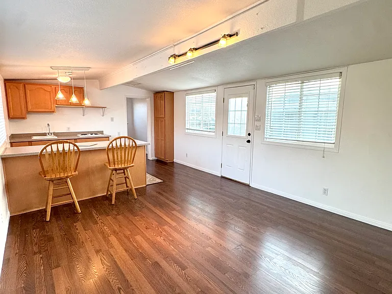 3764 Pacific Ave #B — Photo 4