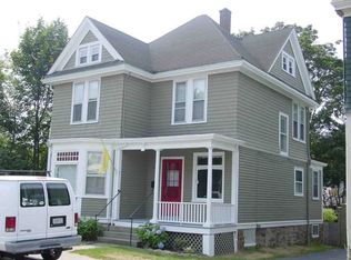 17 Elliot Pl, Newport, RI 02840