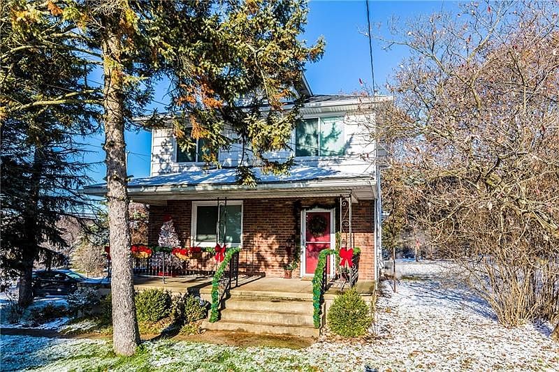 Charming two story colonial in Moon School District!