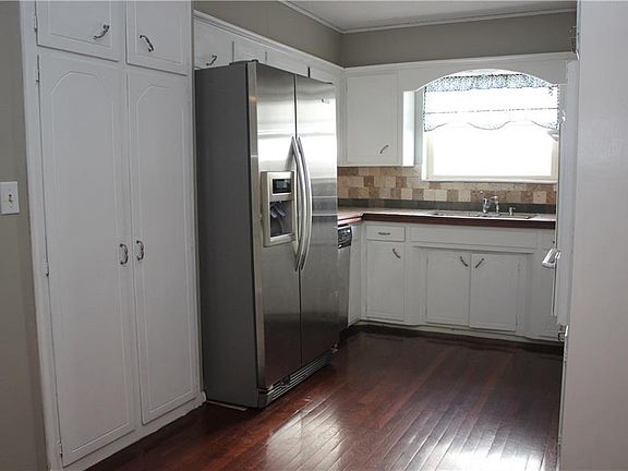 5th image of 644 Belle Air Ave