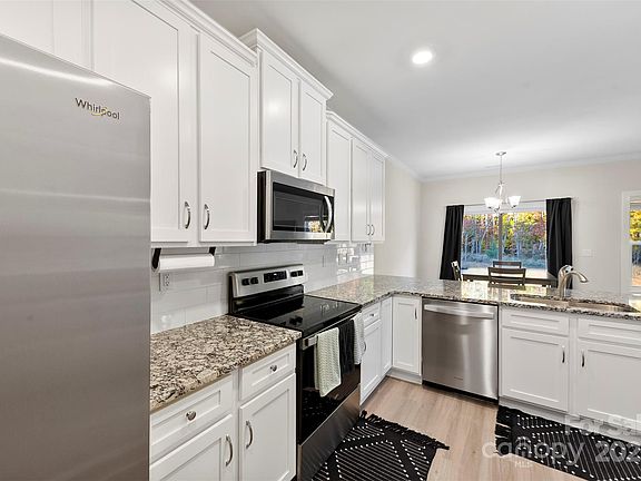 3rd image of 128 N Sina St