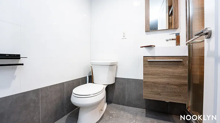 Rented by Nooklyn NYC LLC | media 28