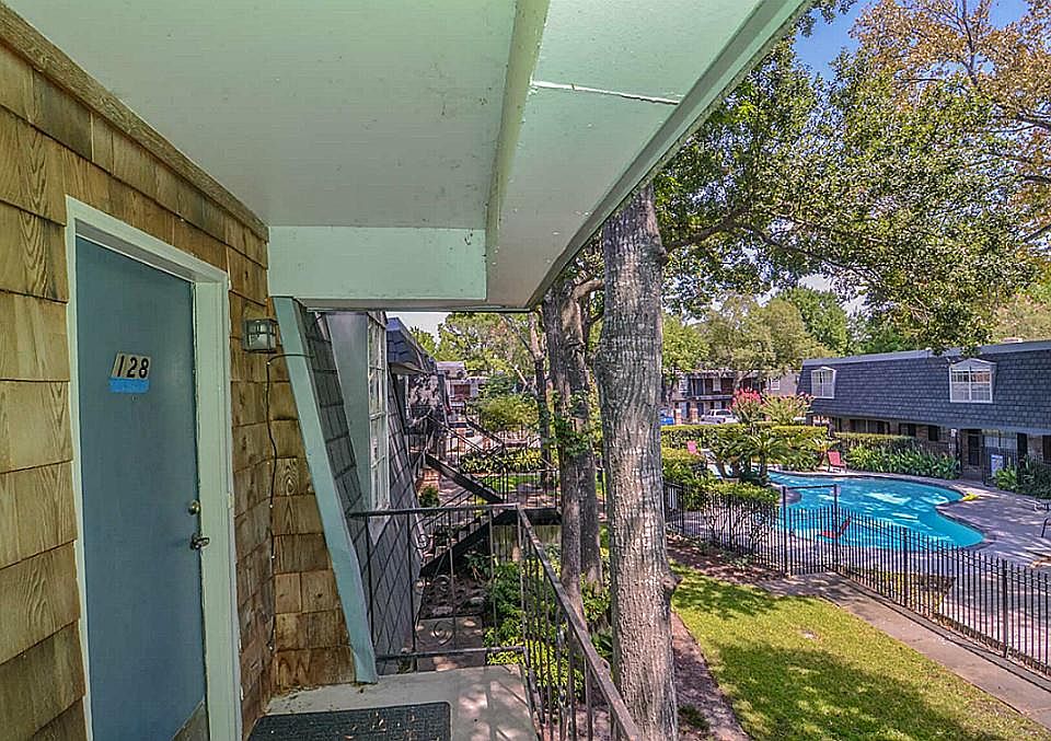 1st image of 9029 Gaylord Dr APT 128