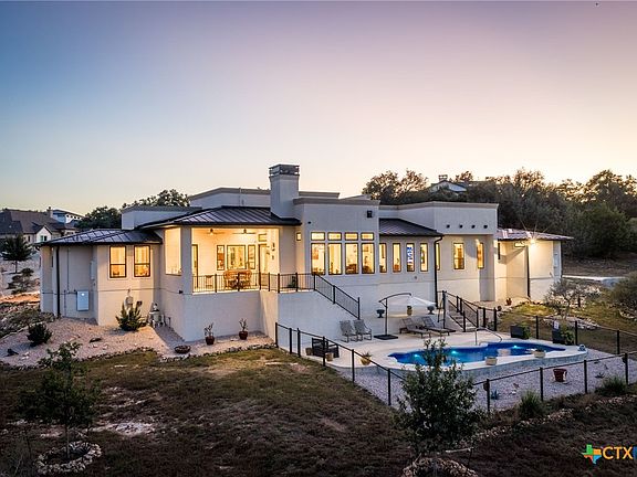 4th image of 368 Butternut Way