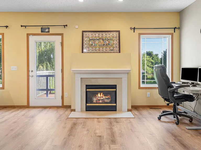 5048 Yuma Ln N — Photo 4