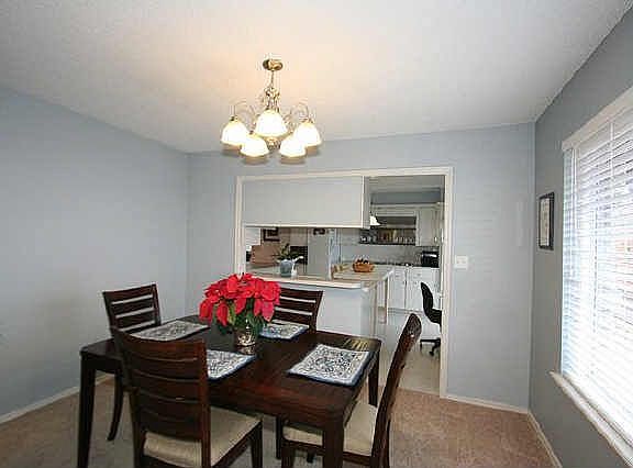4th image of 2328 W Lakeshore Dr