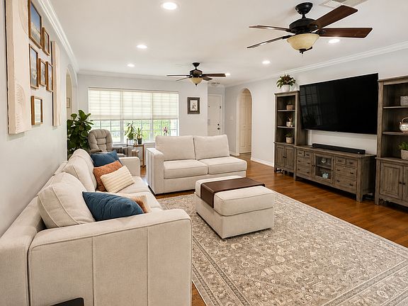 2nd image of 5007 Willowbend Blvd