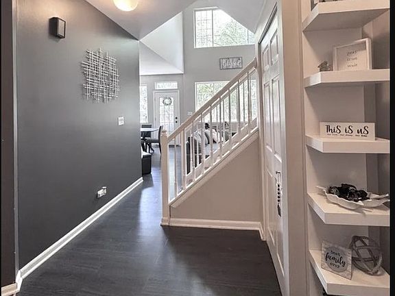 5th image of 3125 Anton Dr