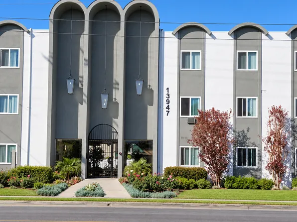 Maison De Michelle Apartments, 13947 Oxnard St #206, Van Nuys, CA 91401